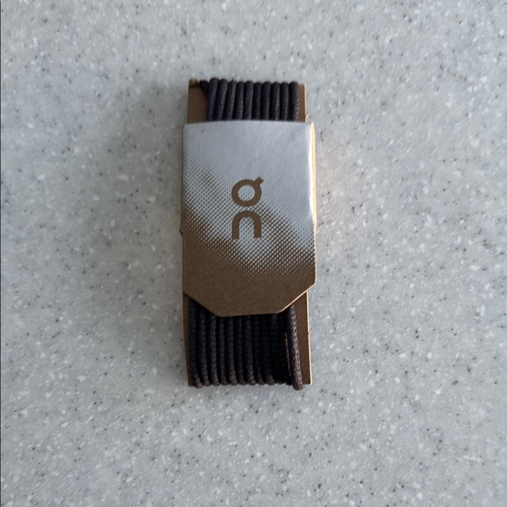 On Cloud (running) - shoe strings